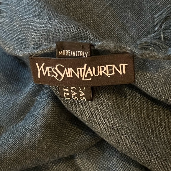 Archive Yves Saint Laurent beautiful blue-green silk & cashmere scarf. - Picture 4 of 5